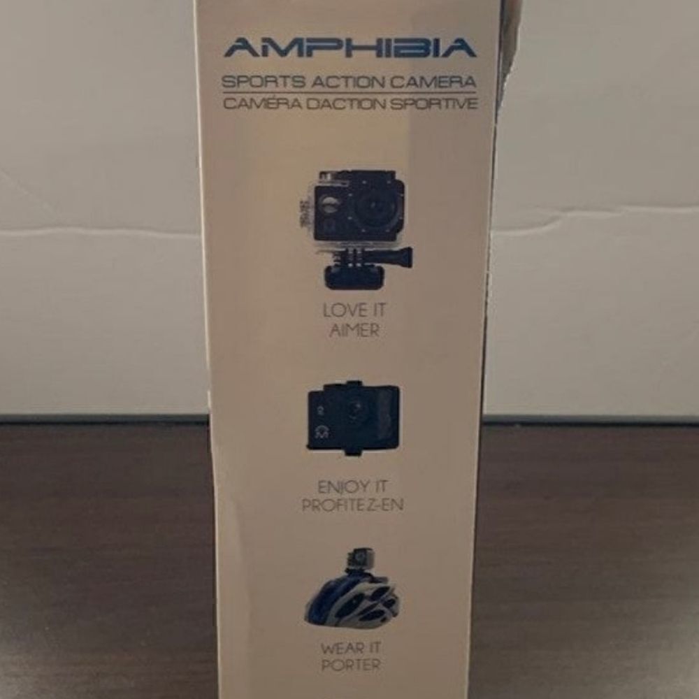 Amphibia Waterproof CameraWaterproof up to 30 M - Picture 2 of 6